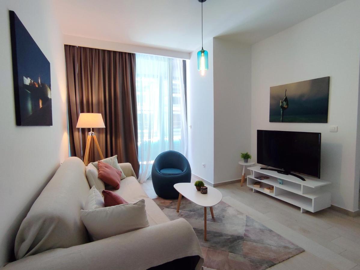 Royal Elysium Apartment บุดวา ภายนอก รูปภาพ